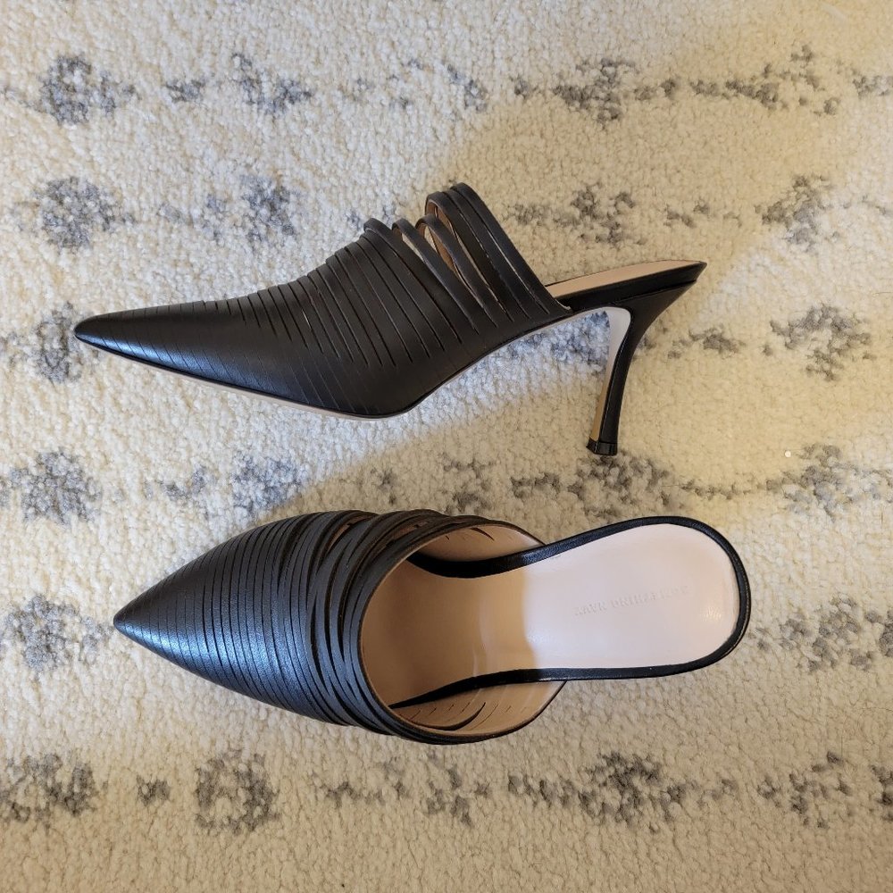 Something Navy Black Arabella Spliced Mule Sz. 6.5
